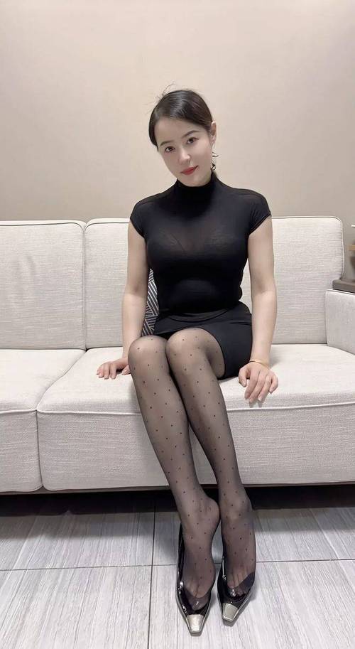 亚洲闷骚少妇av影院的相关介绍