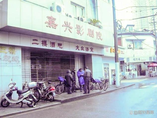 狠很橹影院夜夜的相关介绍