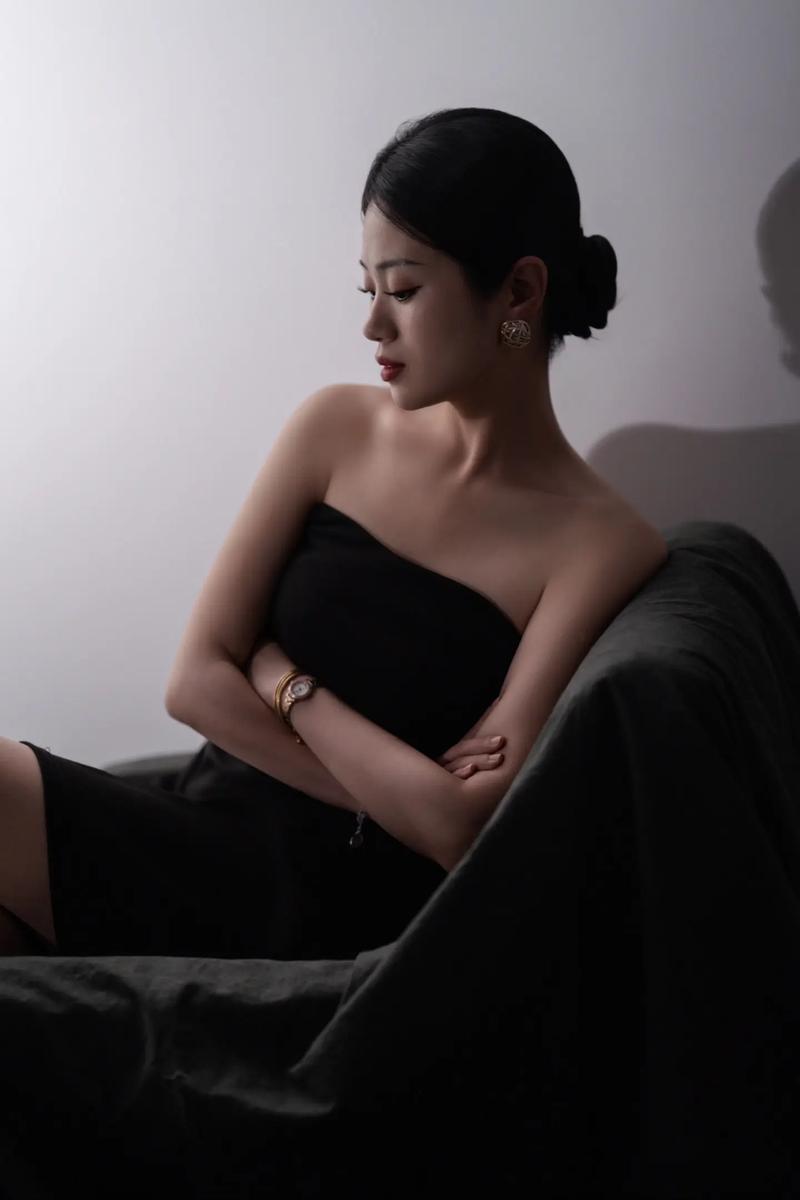 少妇三级淫片的相关介绍
