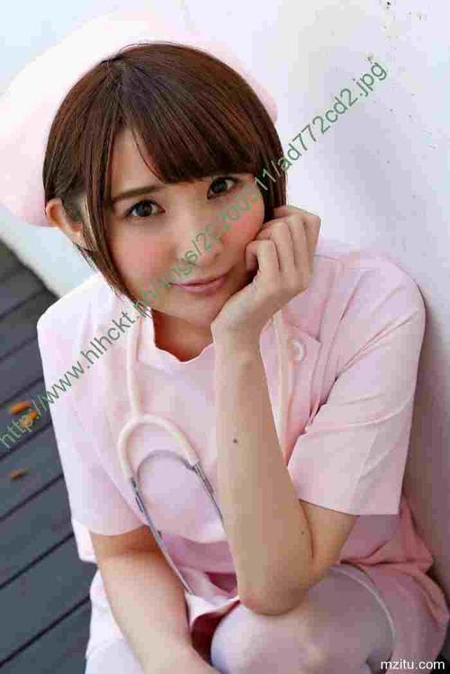 美女被逼操的相关介绍