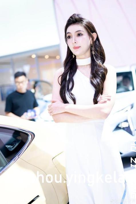 18岁看的美女的相关介绍