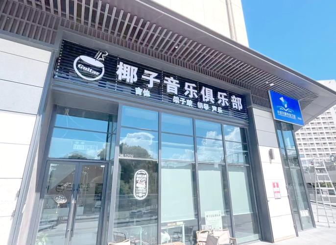 少妇性av的相关介绍