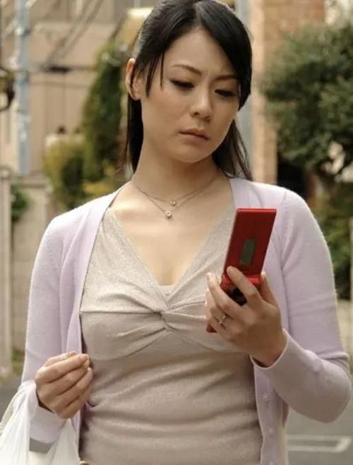 av 黑丝的相关介绍