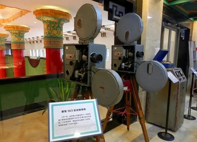 一边亲一边揉一边做的相关介绍
