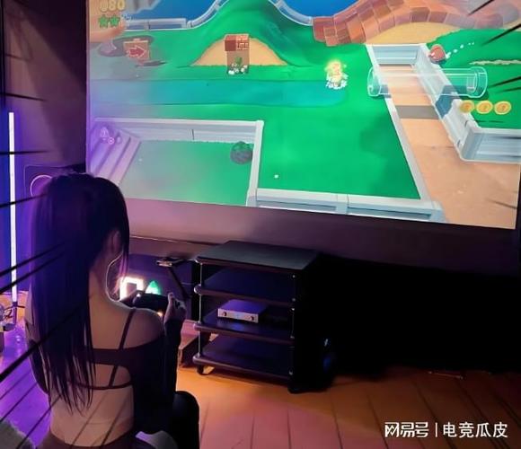 18岁app的相关介绍
