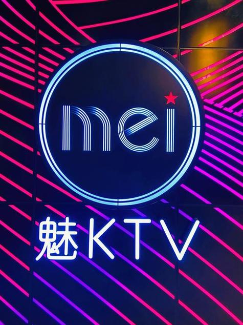 操一个白丝美女的相关介绍