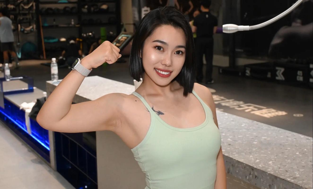 欧美一区二区三区蜜桃臀的相关介绍