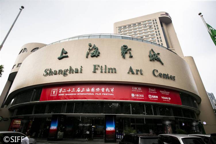 和英语老师啪啪啪的相关介绍