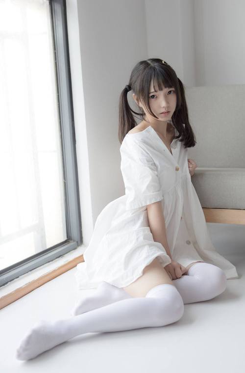 亚洲老熟女少妇的相关介绍