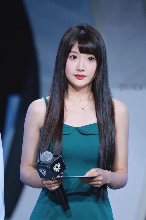 人妻熟女一区在线的相关介绍
