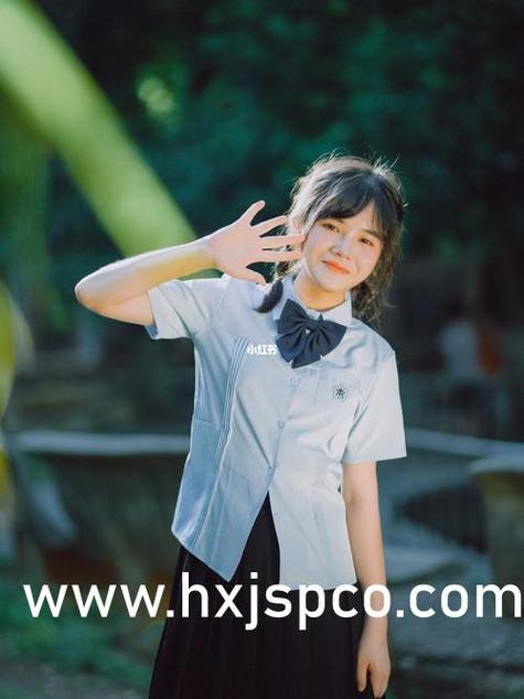 美女老师让我操视频的相关介绍