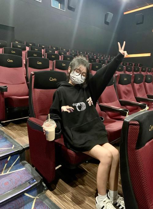亚洲精品少妇人妻的相关介绍