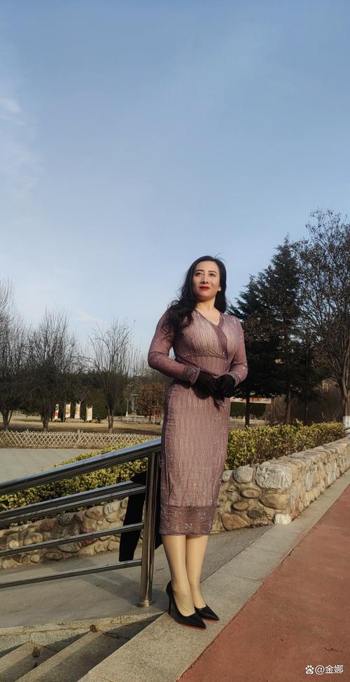 操了我的女老师的相关介绍