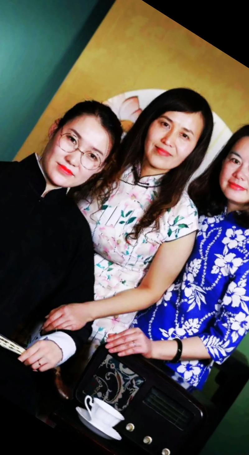 琪琪电影院的相关介绍