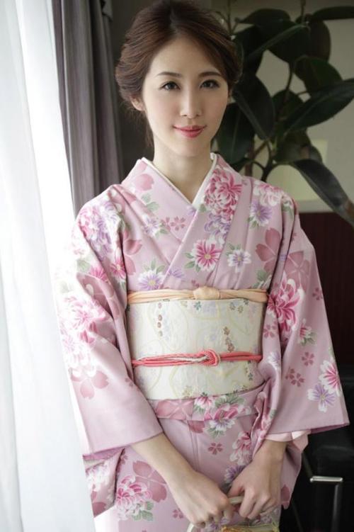 老女人一级黄色录像片的相关介绍