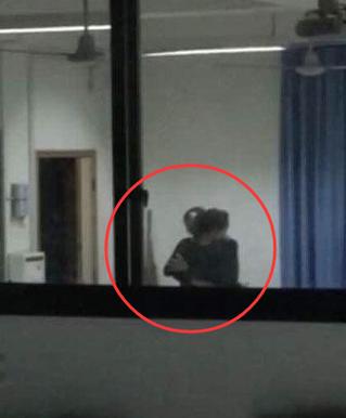 av少妇黑丝的相关介绍