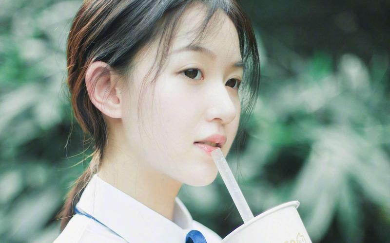 女人下面流黄脓什么原因的相关介绍
